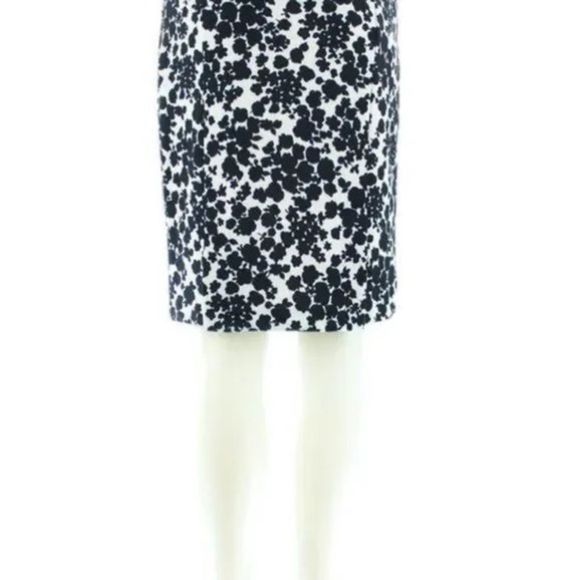 MICHAEL Michael KorsFloral Print Pencil Skirt NWOT - Picture 3 of 5